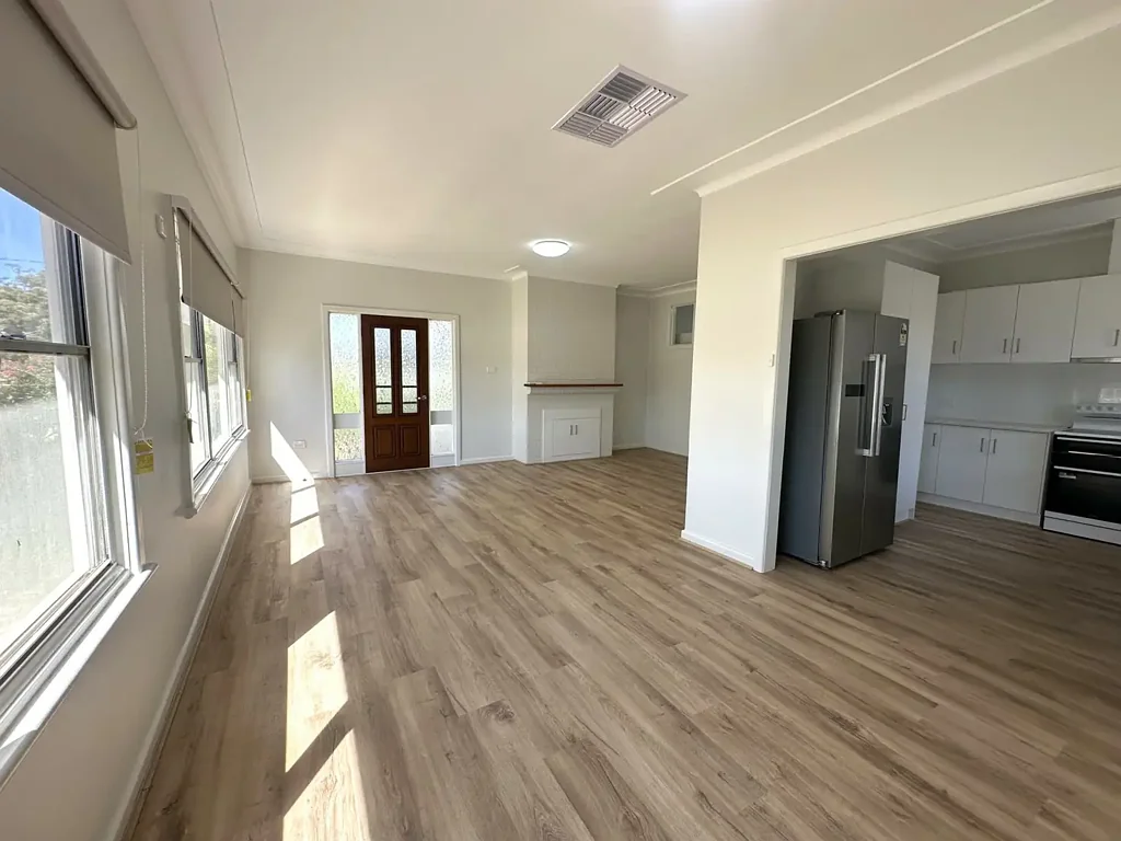 93 Kookora St Griffith