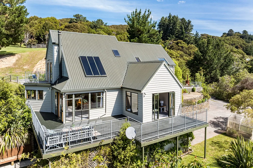 Whitemans Valley 5房  Space, Lifestyle and Versatility