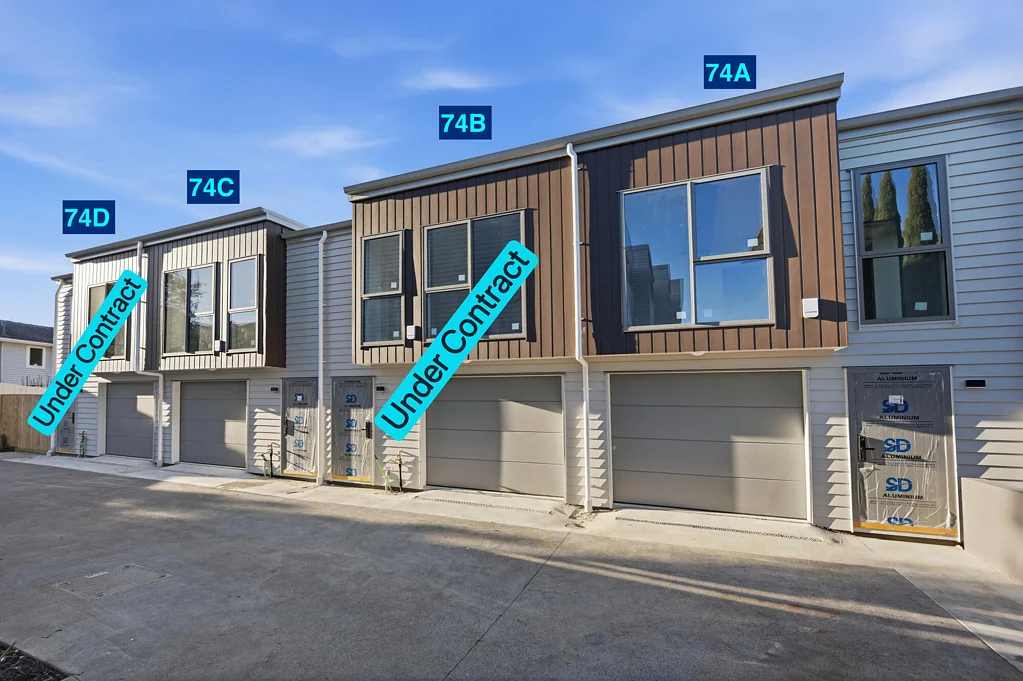Sunnynook 3 Bedroom Westlake Zone & Parkside! Walk to Shops