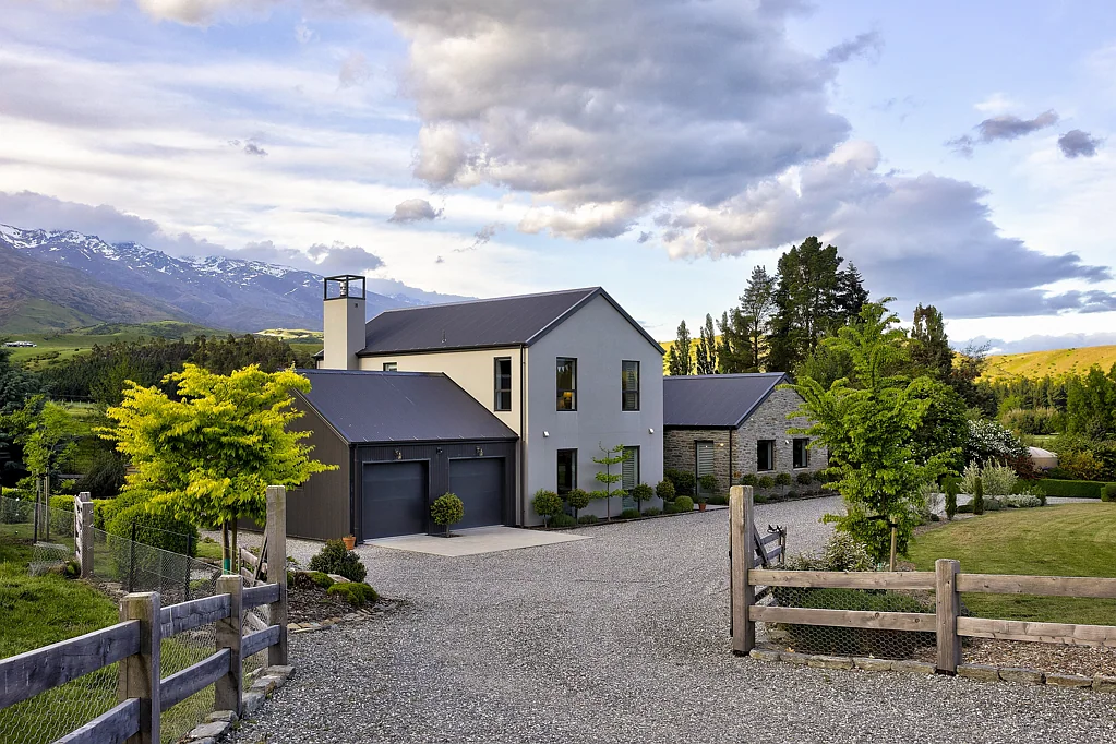 Cromwell 5ਬੈੱਡਰੂਮ Luxury in Lowburn