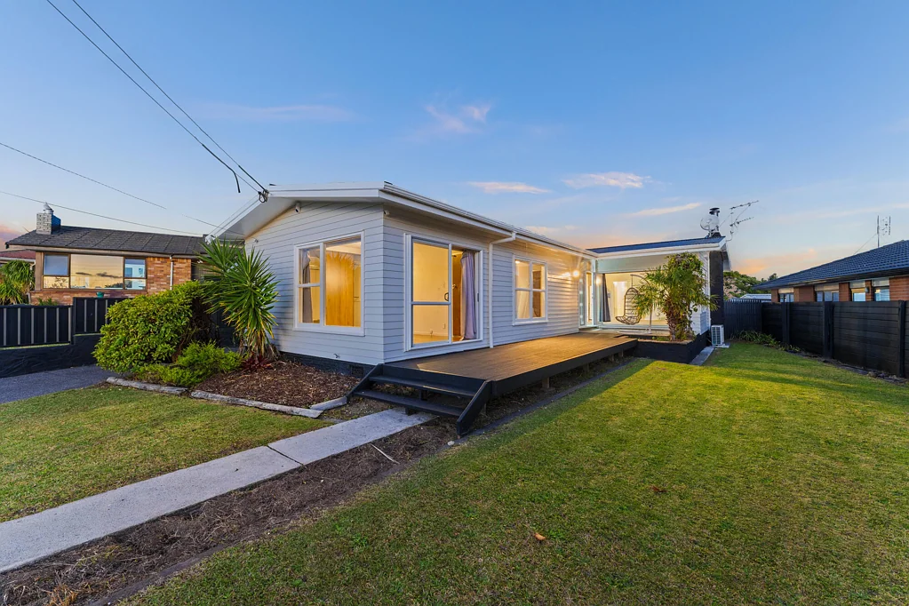 1 Sexton Place, Manurewa East, Manukau City, Auckland