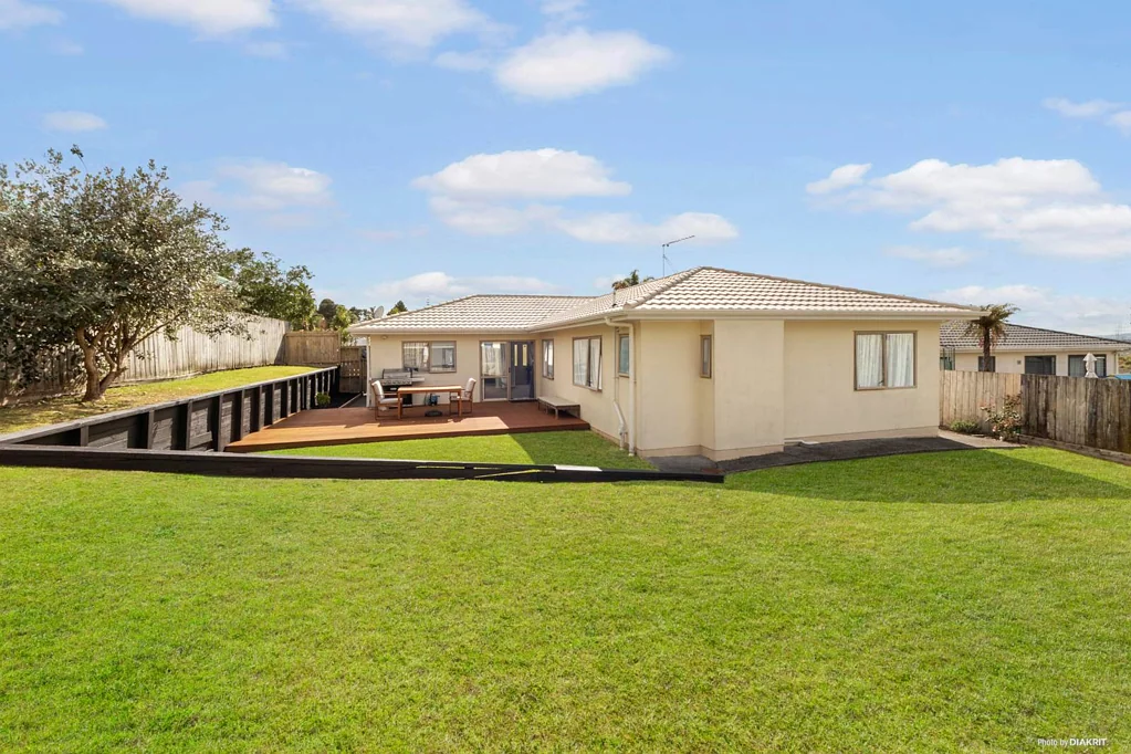 32 Broadfield Street, Massey, Waitakere City, Auckland