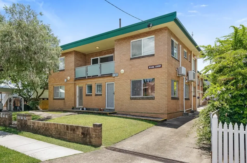 The Ultimate Apartment Lifestyle - Spacious 3-Bed Just Moments from Kedron Brook!