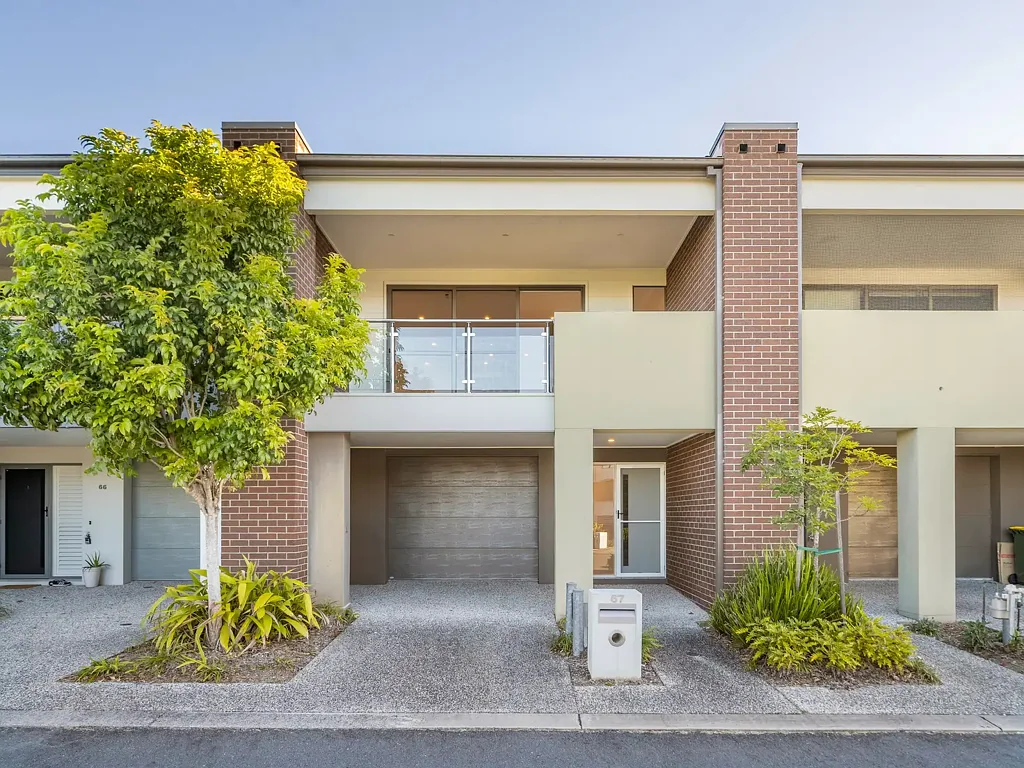 North Lakes 3 Bedroom Sophisticated Style in a Sought-After Setting