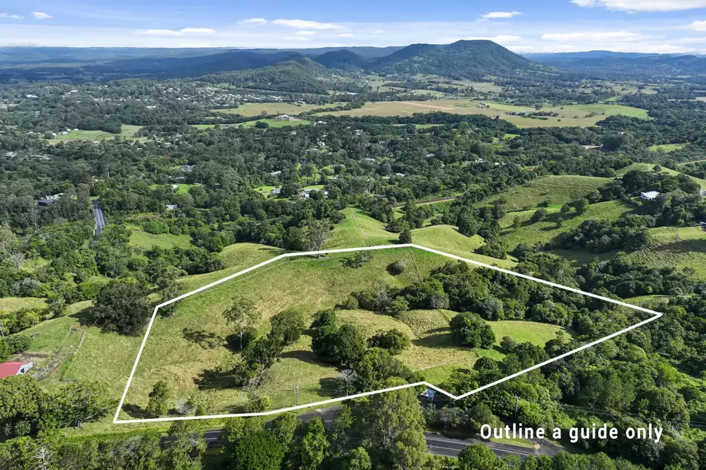 Eumundi  PANORAMIC VIEWS + MAGIC SUNSETS