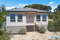 22 Central Avenue, Loch Sport