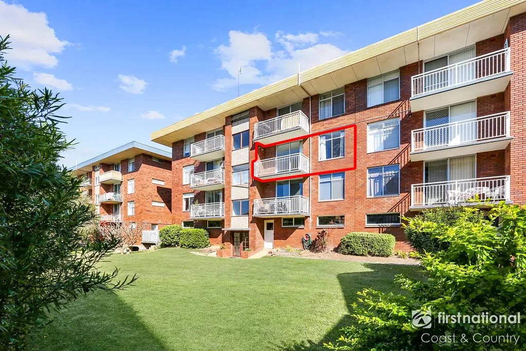 Light-Filled 1 Bedroom Apartment in Prime Location