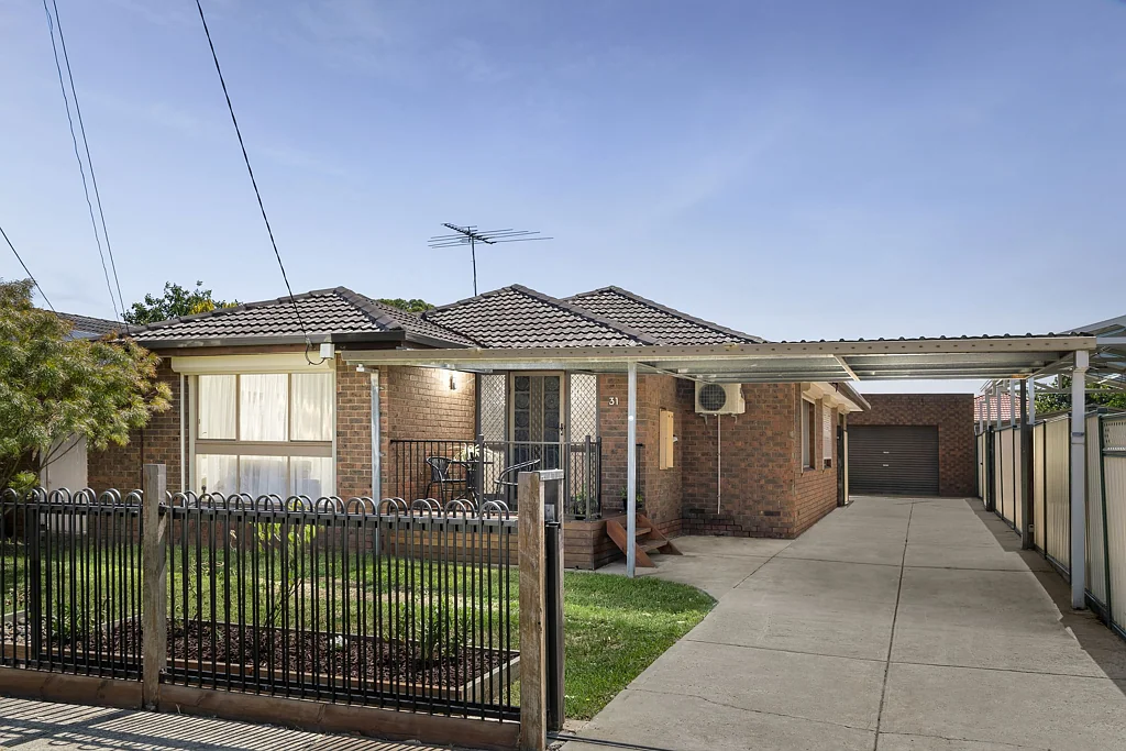 31 Redditch Crescent, Deer Park, VIC 3023