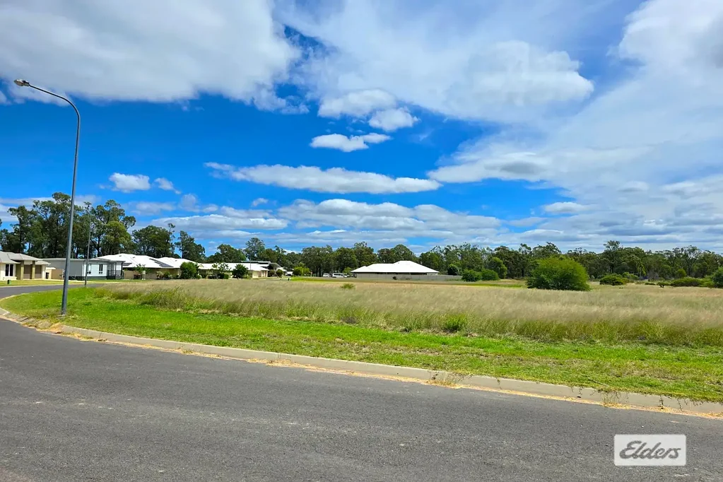 23 Acacia Drive, Miles, QLD 4415