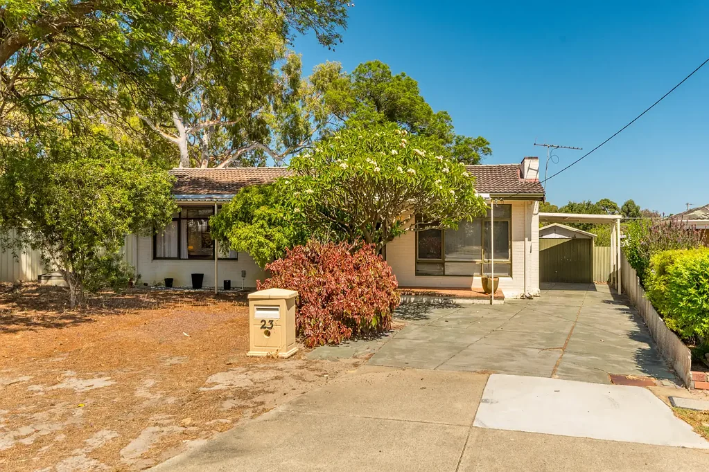 23 Bunney Road, Kelmscott, WA 6111