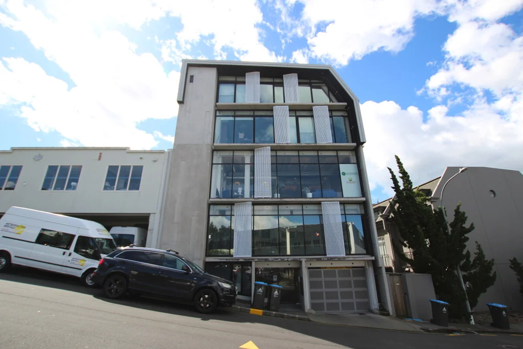 Newmarket Fitted Central Newmarket Offering