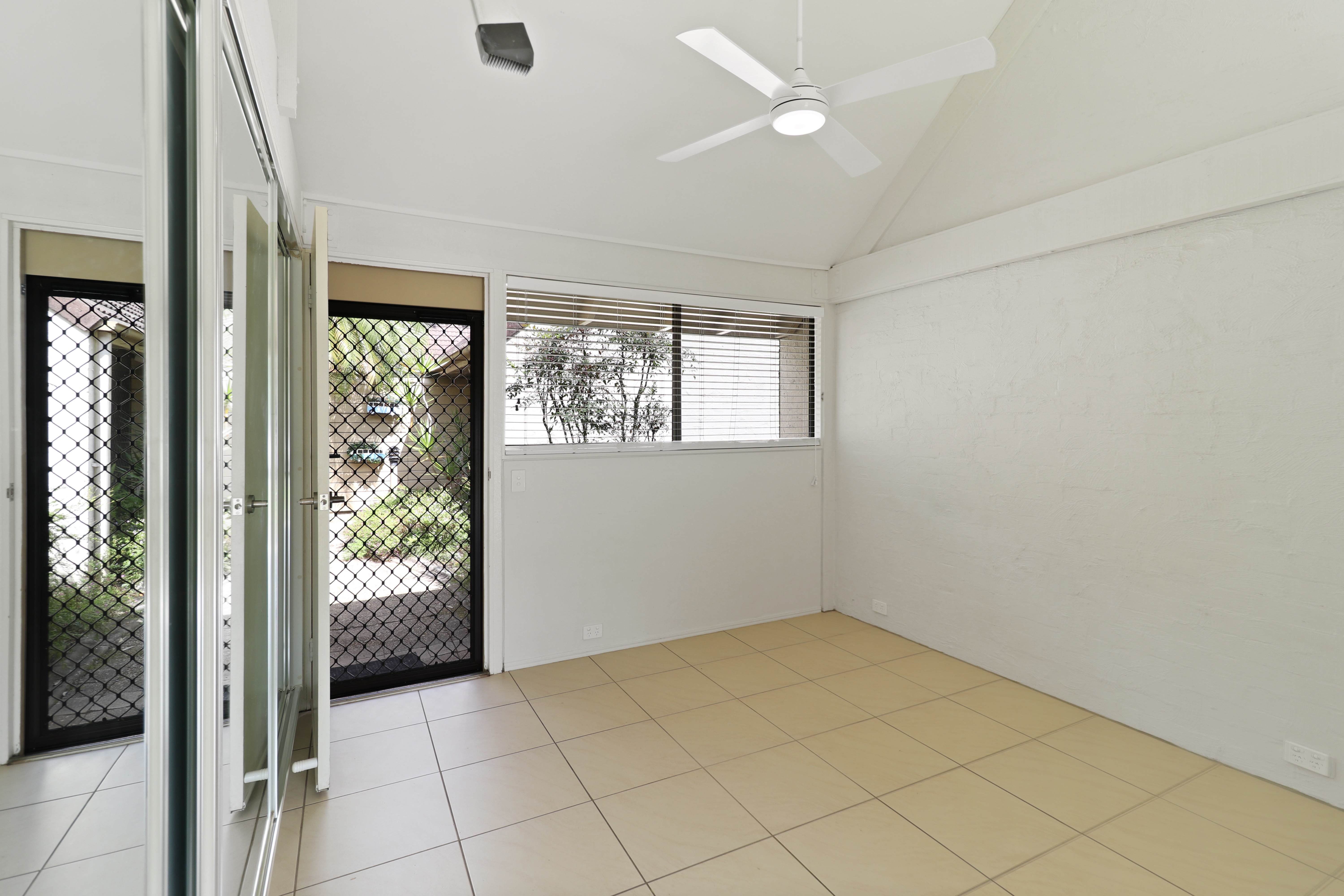 WIMBLEDON VILLAS UNIT 1068 2-28 YULGIBAR CL, KOORALBYN QLD 4285, 0房, 0浴, Unit