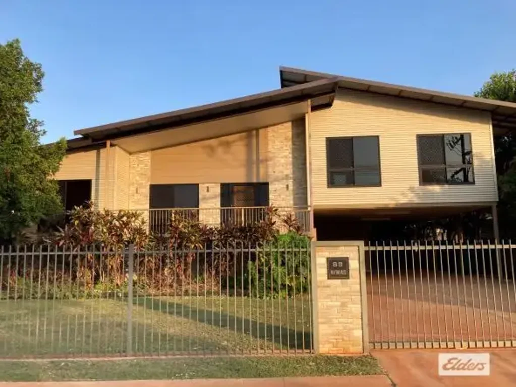 Katherine 4 Bedroom THE KATHERINE EXECUTIVE: Architectural Landmark & 7.5% Yield