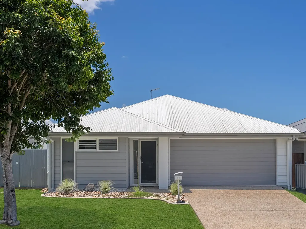 25 Crest Street, Narangba, QLD 4504