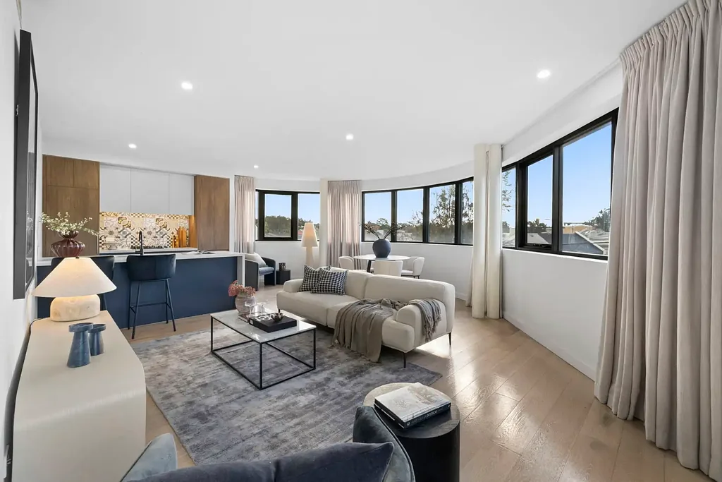 Newtown 2 Bedroom Luxurious retreat of house sized scale in desired position with 2 parking
