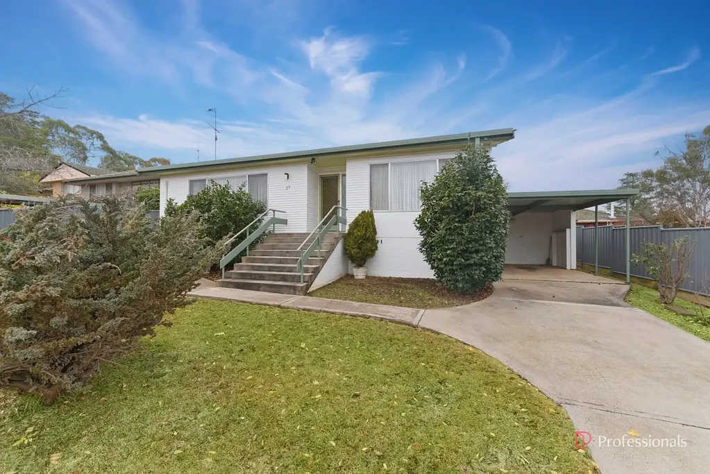 27 Richardson Avenue, Armidale, NSW 2350