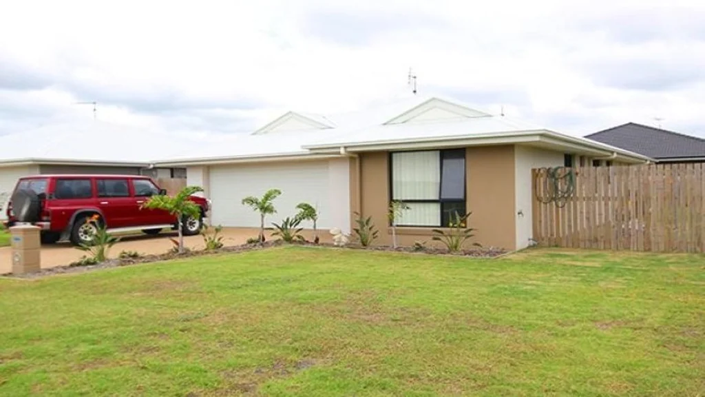 8 Beachside Circuit, Mulambin, QLD 4703