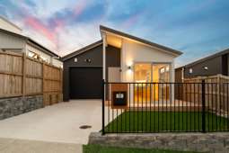 39 Horokaka Street, Massey