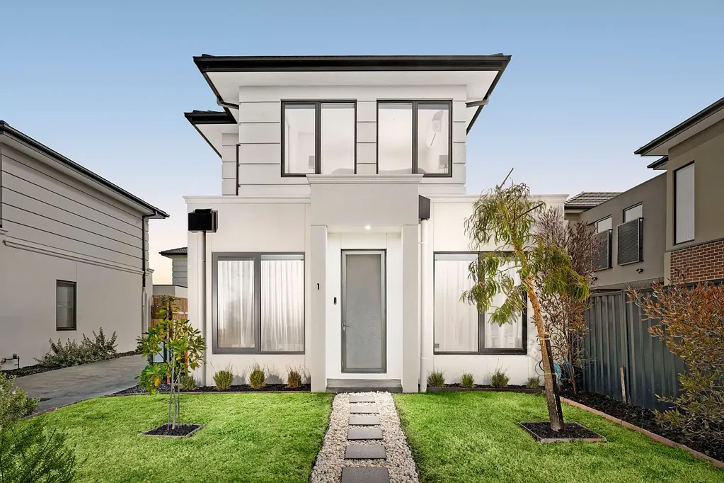 Clayton South 3ਬੈੱਡਰੂਮ French Provincial Elegance with Modern Luxury