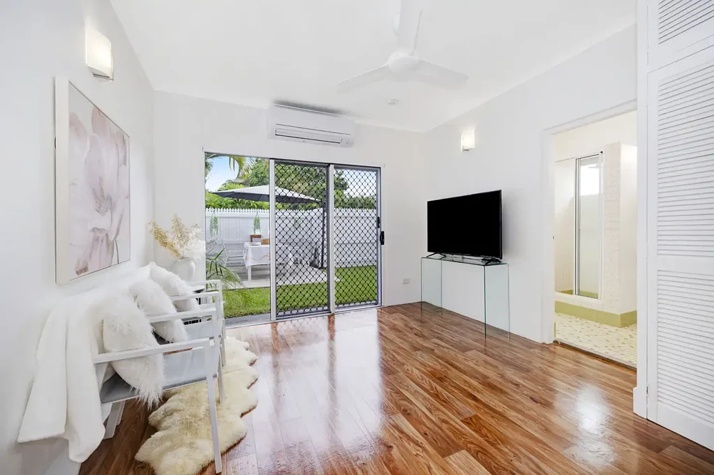 2/27 Philp Street, Hermit Park, QLD 4812