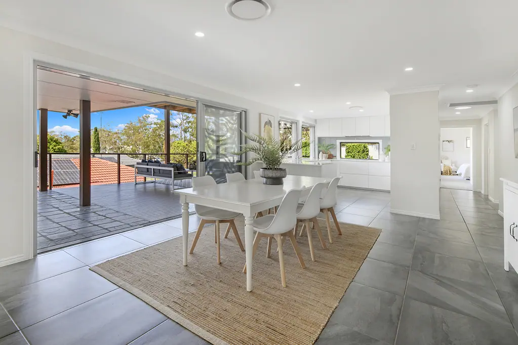 42 Parasol Street, Ashmore, QLD 4214