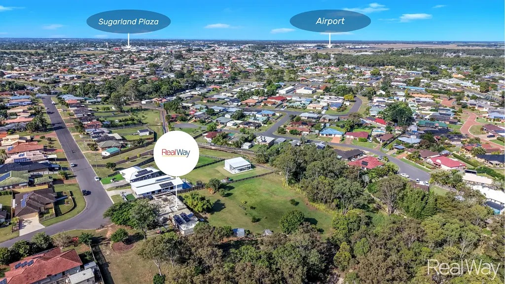 Avoca 4 Slaapkamer PRICE ADJUSTED - One-Of-A-Kind Dual Living on 6,757 Square Meters In Ever-Popular Avoca!