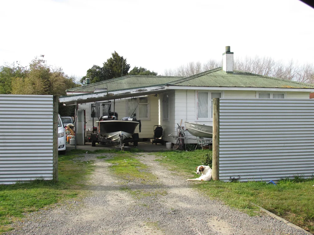 Wairoa 4Kwarto Renovator's dream - Roll up your sleeves!
