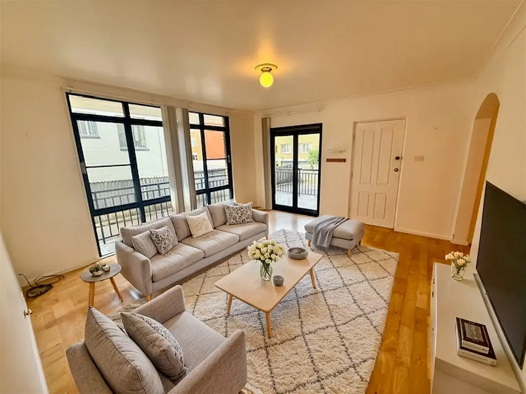 Coastal Living Just Steps from Dee Why Beach