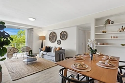 215/50 Riverwalk Avenue, Robina