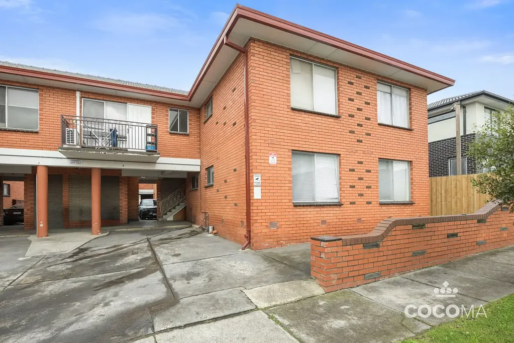 Fully Furnished Unit in the Heart of Springvale!