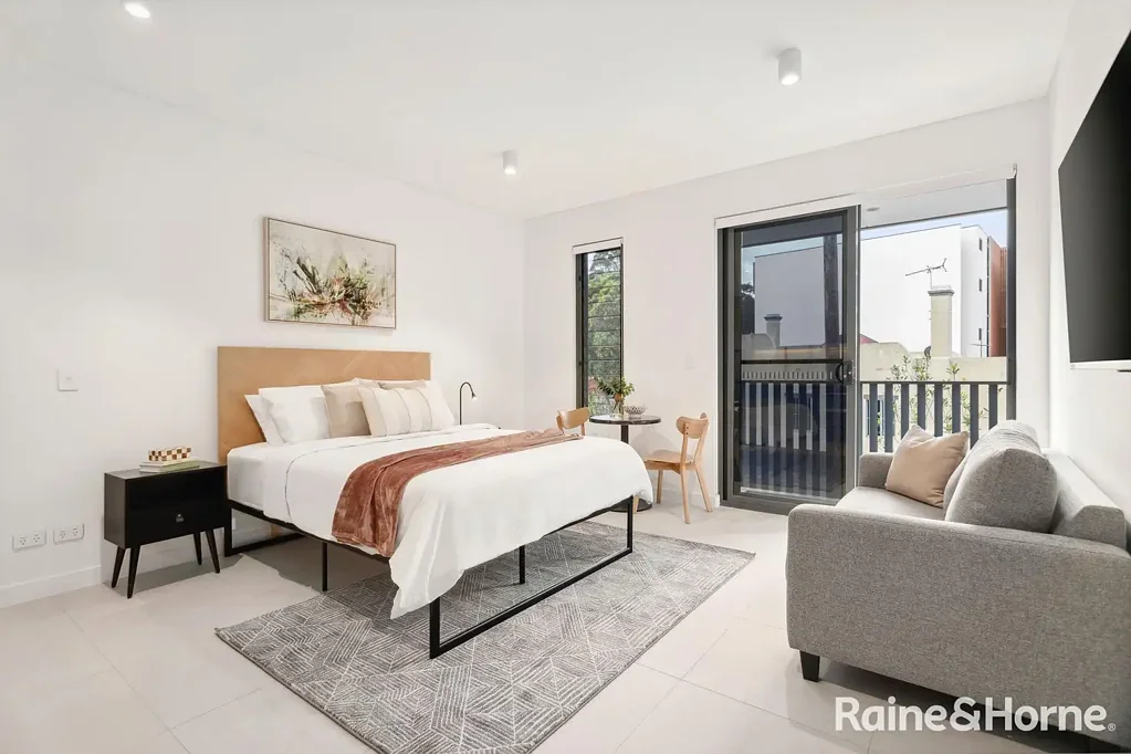 FURNISHED STUDIO APARTMENTS - RENT INCLUDES WATER,GAS,ELECTRICITY AND INTERNET!