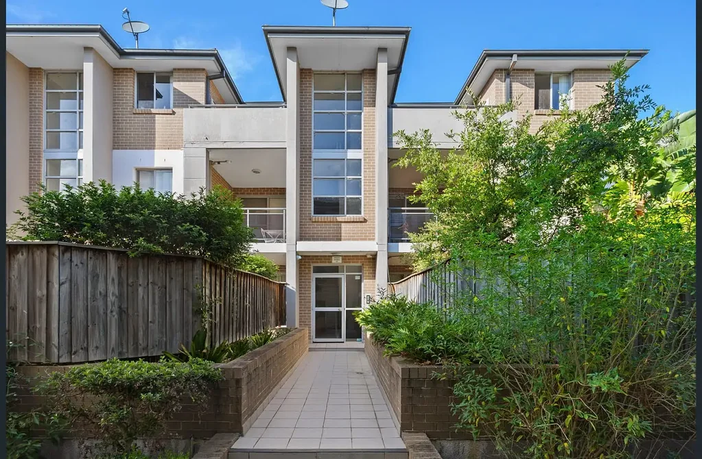 MODERN 2-BEDROOM UINT - PRIME LOCATION