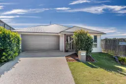 15 Dawn Drive, Glenvale