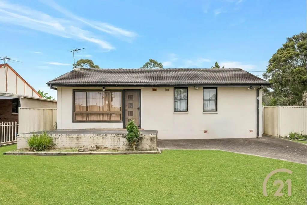 23 Insignia Street, Sadleir, NSW 2168
