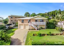 10 Waterview Drive, Lammermoor