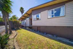 41 Ferndown Avenue, Papatoetoe