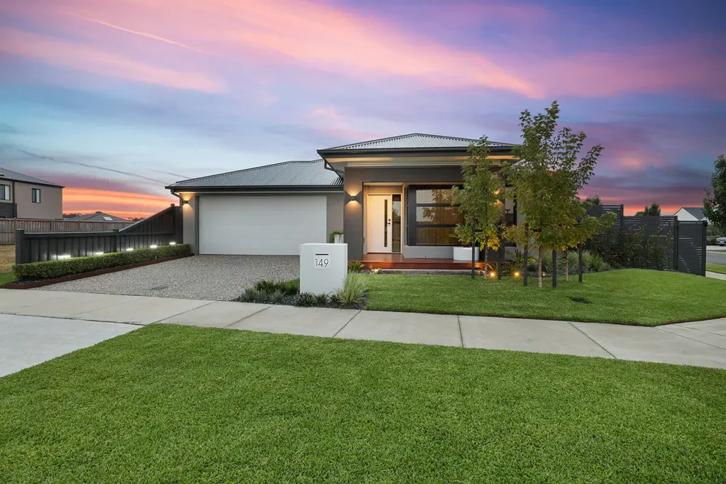 Warragul 4غرفة نوم Downsize Without Compromise – Low-Maintenance Luxury in Chesterfield Estate.