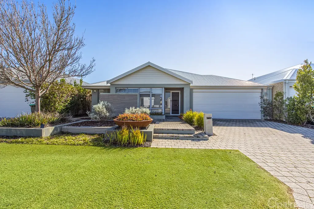 Karnup 4Zimmer Modern luxe living with fabulous display home extras