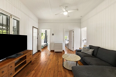 210 Ferguson Road, Seven Hills, QLD 4170, 3房, 1浴, House