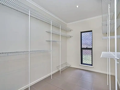 9 Mcfarlane Drive, Kanimbla, QLD 4870, 5 phòng ngủ, 2 phòng tắm, House
