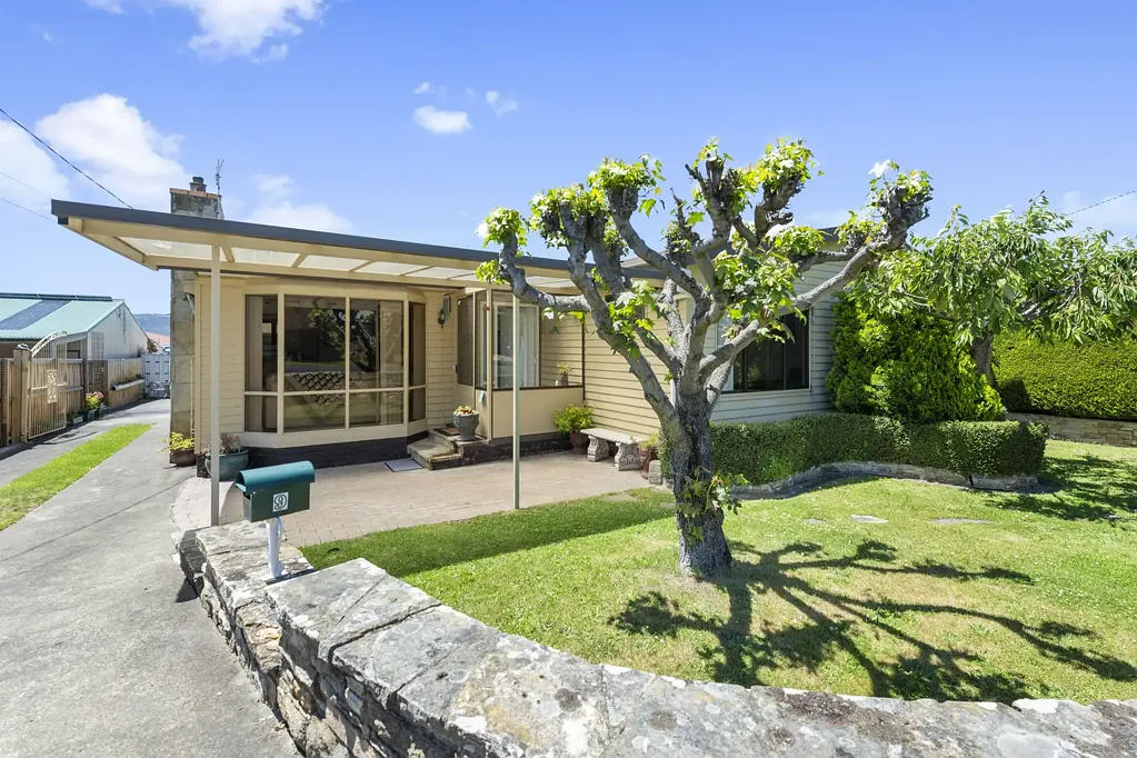 9 Oxford Crescent, Glenorchy, TAS 7010