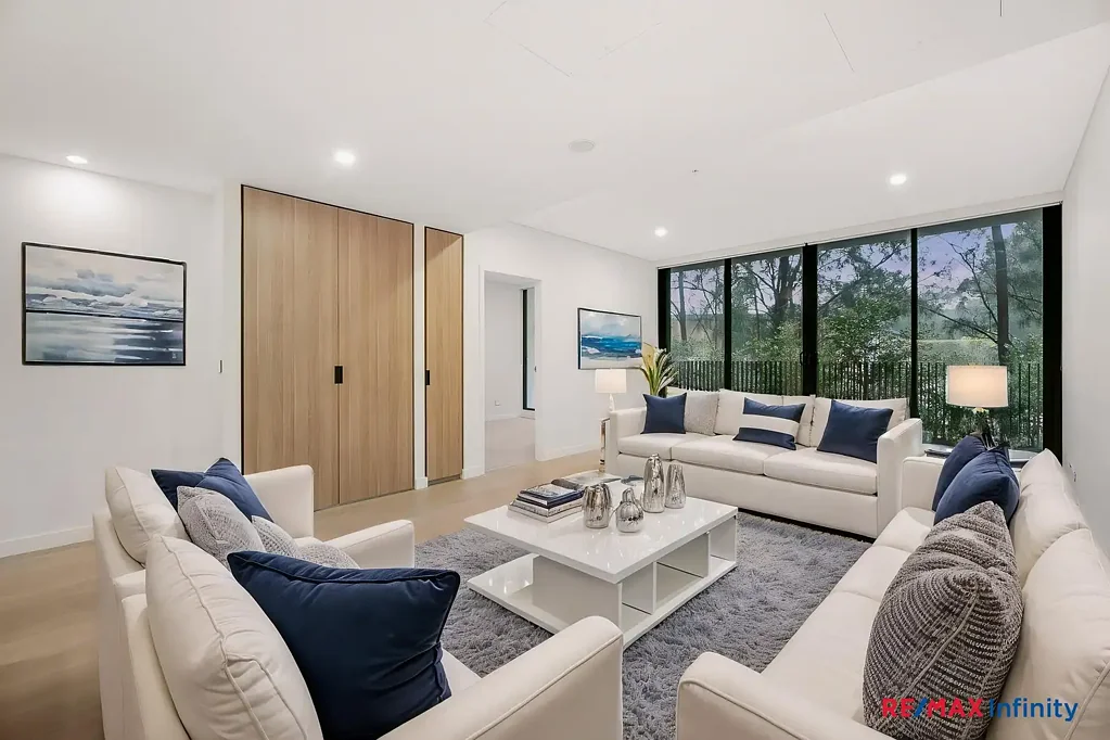 Macquarie Park 3房 Macquarie核心地 250平土地证 地面带后院 游泳池健身房 两个充电车位 现代德系厨卫 GROUND LEVEL WITH EXCLUSIVE BACKYARD