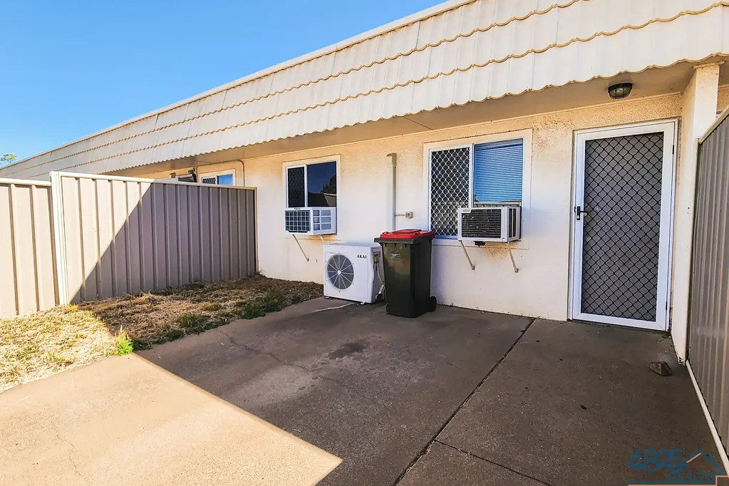 Spacious Two Bedroom Unit