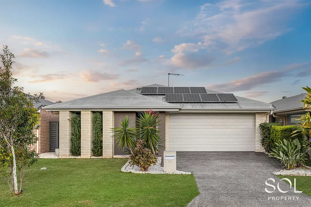Griffin 4ਬੈੱਡਰੂਮ Modern Family Living Backing onto Peaceful Bushland
