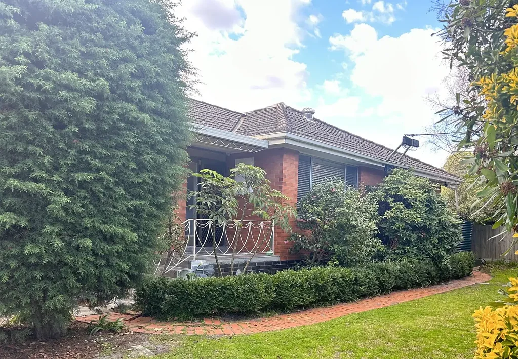 Sunlit Single level Sanctuary in a Prime Glen Huntly Lifestyle Setting