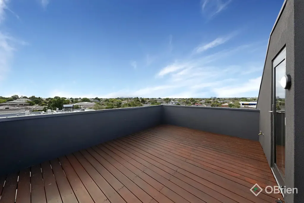 Private Roof Top with city views!