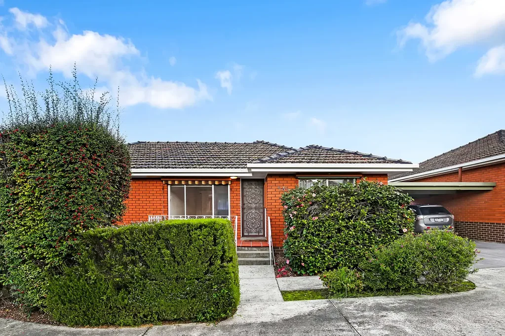 Watsonia 2 Slaapkamer Stylish Single-Level Living in a Prime Watsonia Location