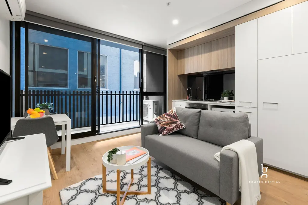 Carlton 1房 优质木地板 超现代设计 市中心便利 安全地下车位 步行生活圈 Rare City-Edge Apartment with Bonus Study and Parking!