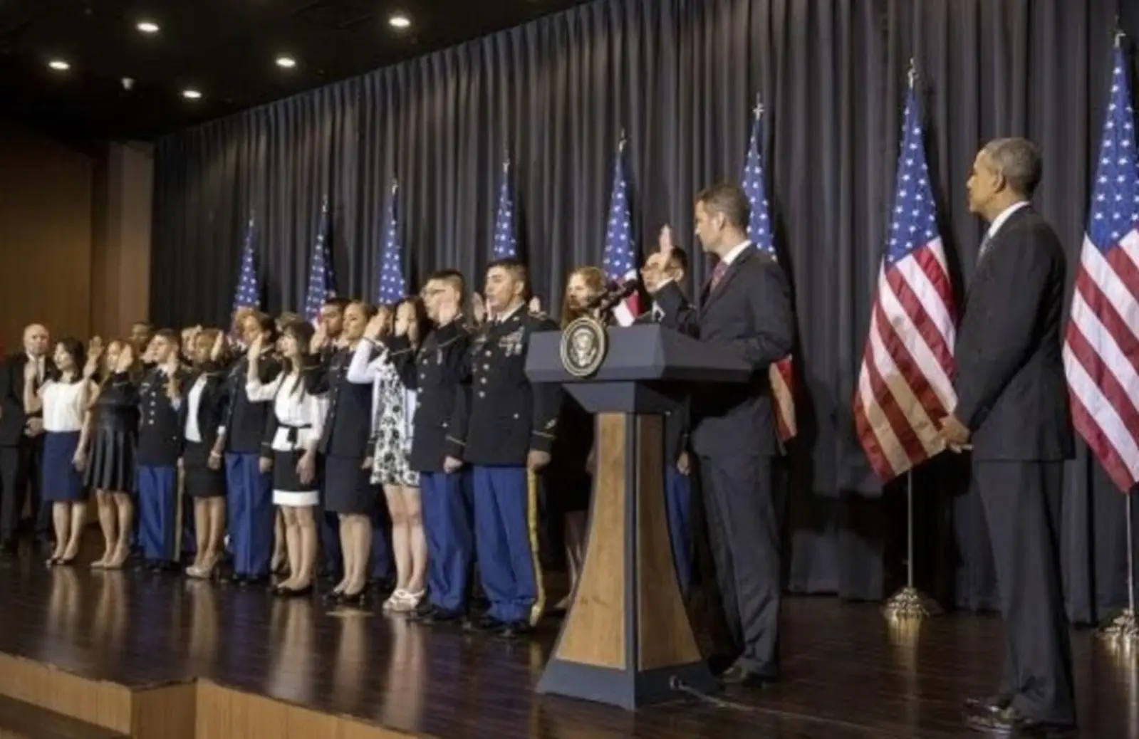 美移民局宣布修订入籍考试，预计2020年底施行！