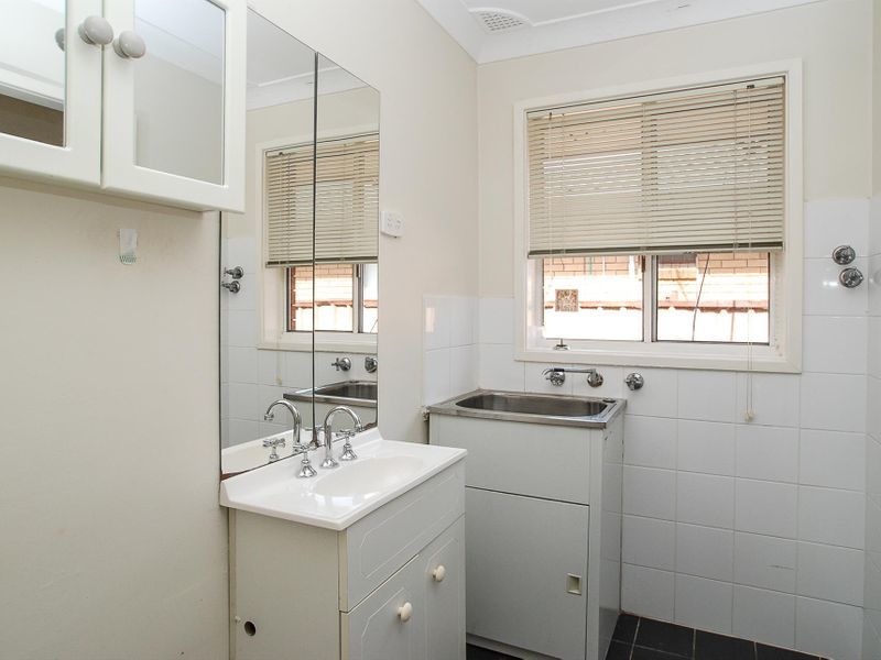 UNIT 2 57 LAKE ENTRANCE RD, WARILLA NSW 2528, 0房, 0浴, Unit